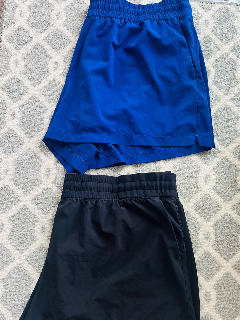 Athleta Weekender MR Run Shorts Bundle